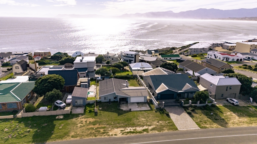 3 Bedroom Property for Sale in De Kelders Western Cape